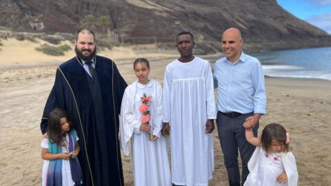 Batismos na Praia emocionam a Igreja Adventista do Porto Santo