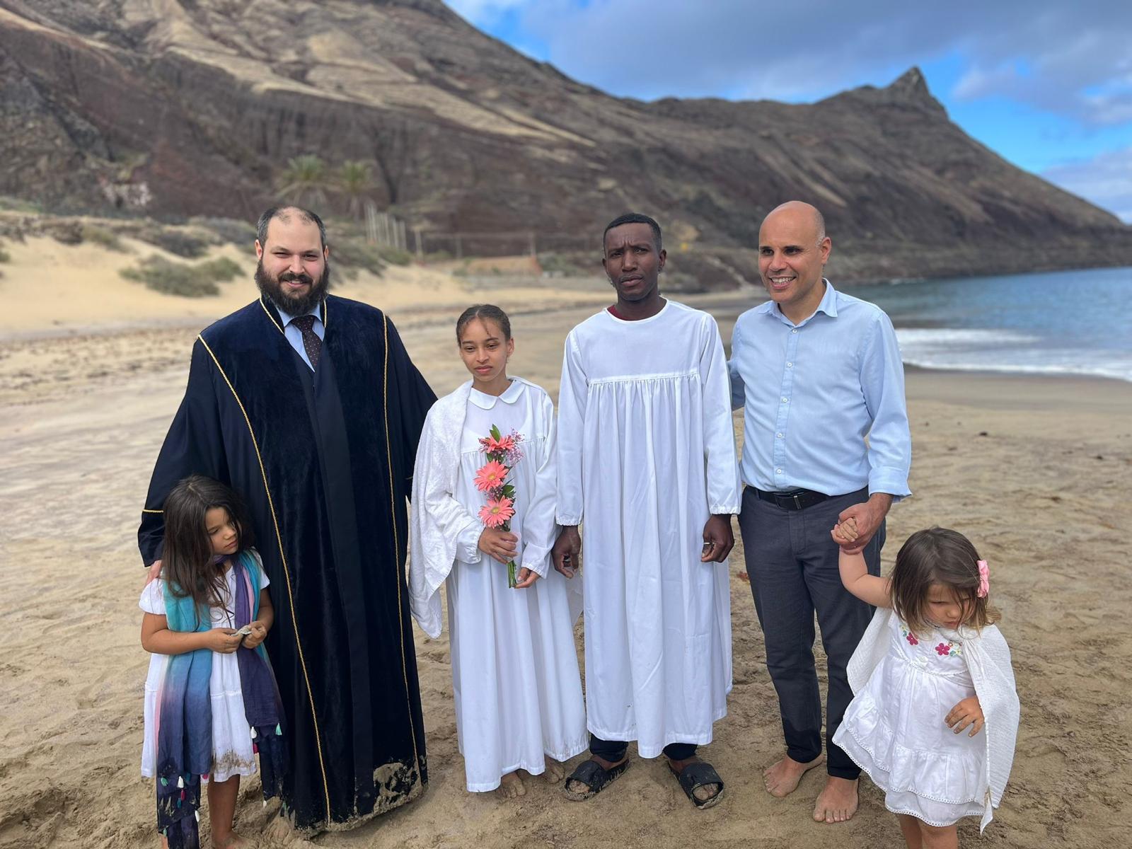 Batismos na Praia emocionam a Igreja Adventista do Porto Santo