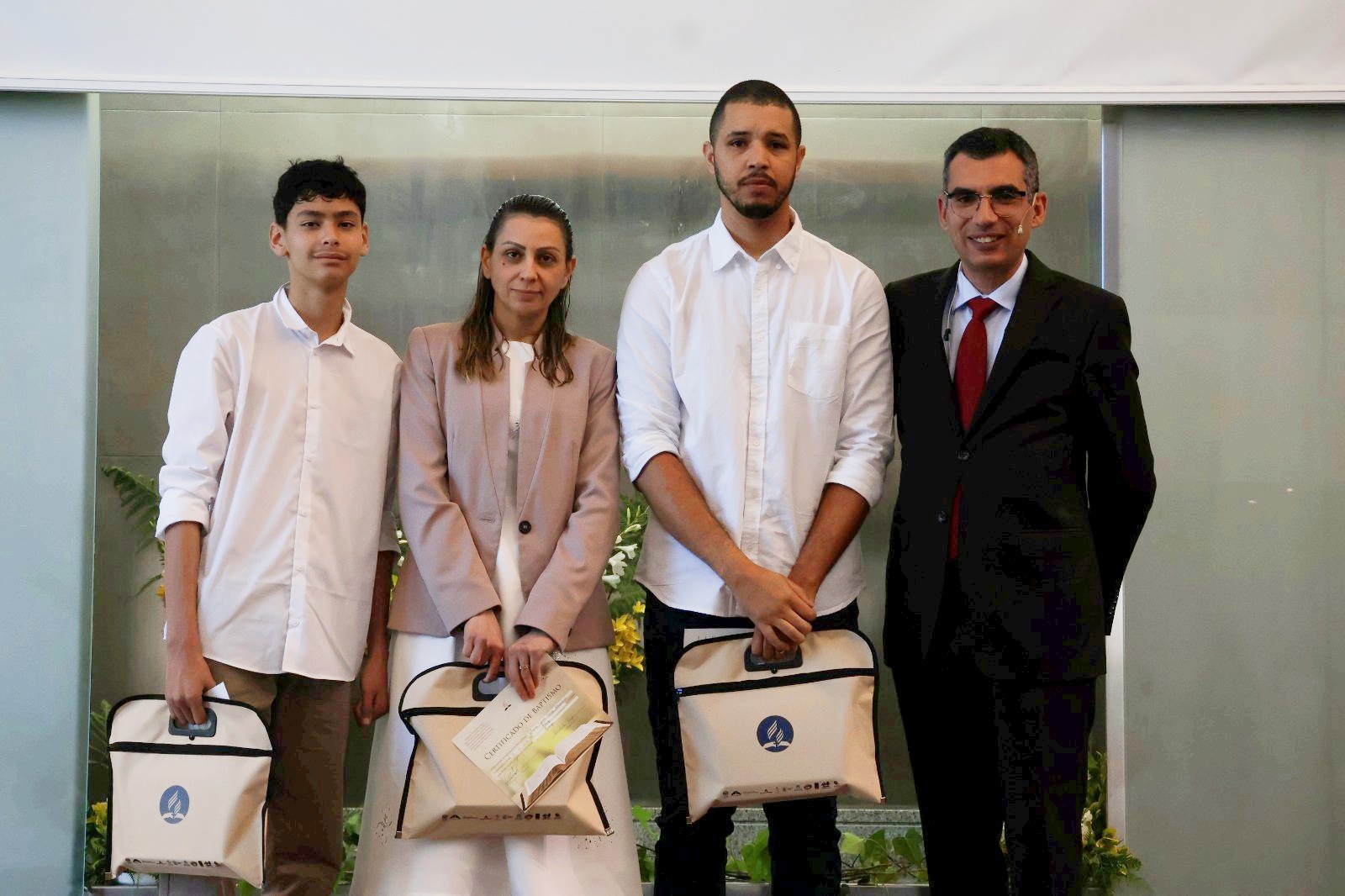 Família Bracarense sela compromisso com Cristo através do Baptismo