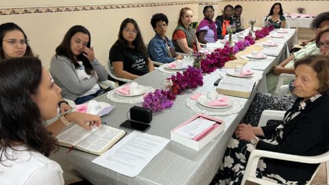 Chá das Mulheres - IASD Aveiro