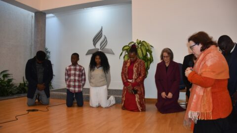 Aveiro: IASD celebra momento especial com três baptismos, uma profissão de fé e a apresentação de uma criança