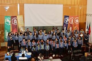 Do Lenço ao Baptismo, jovens que escolhem seguir Jesus